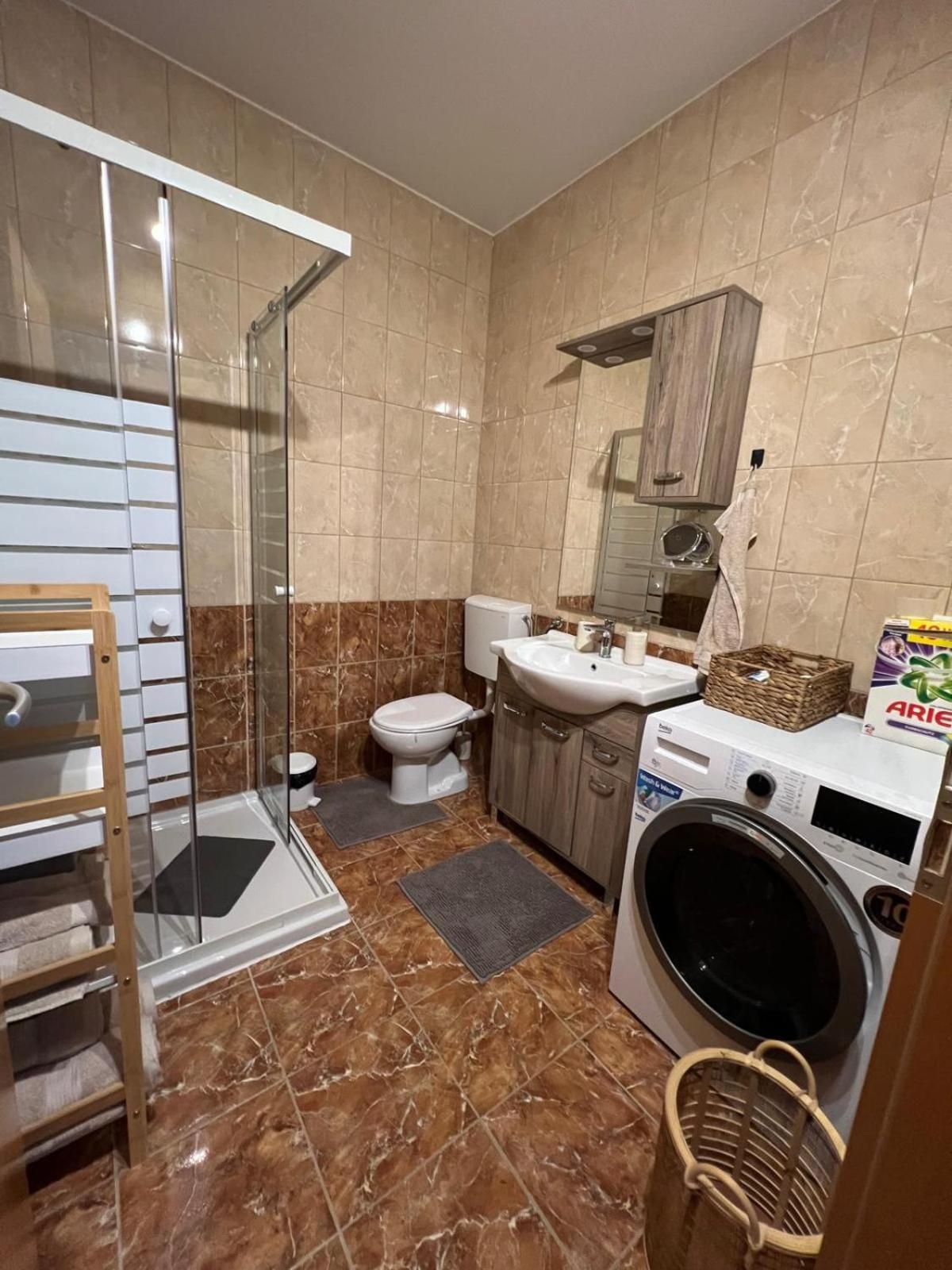 Centralpark Suites マリボル エクステリア 写真